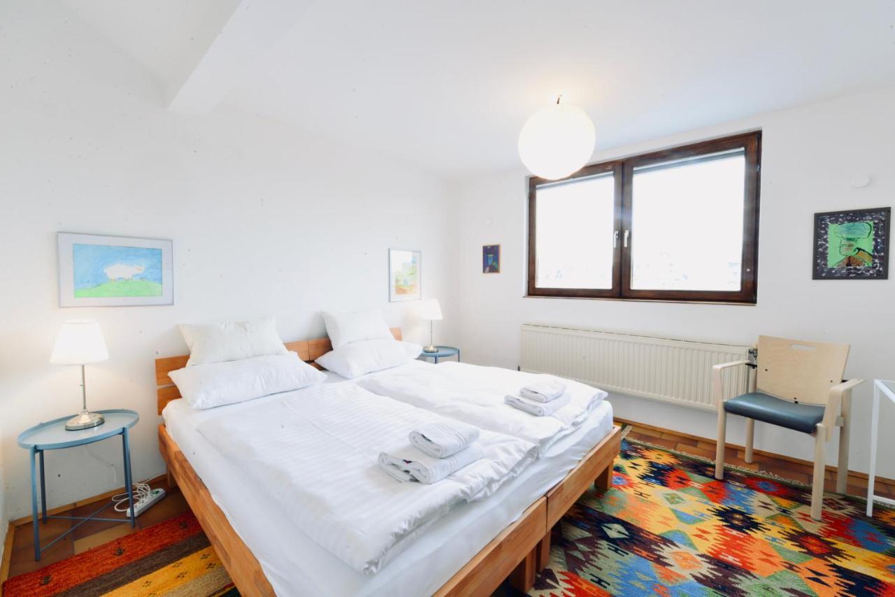Charming Attic Apartment Near Messe Wien And Center Bagian luar foto